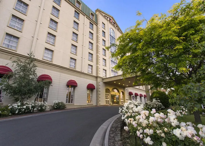 Luxury hotel only: Hotel Grand Chancellor Launceston