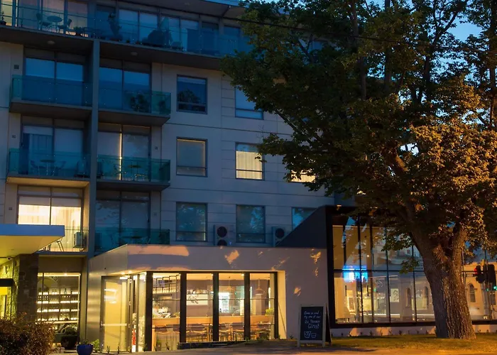 Central hotel: The Sebel Launceston